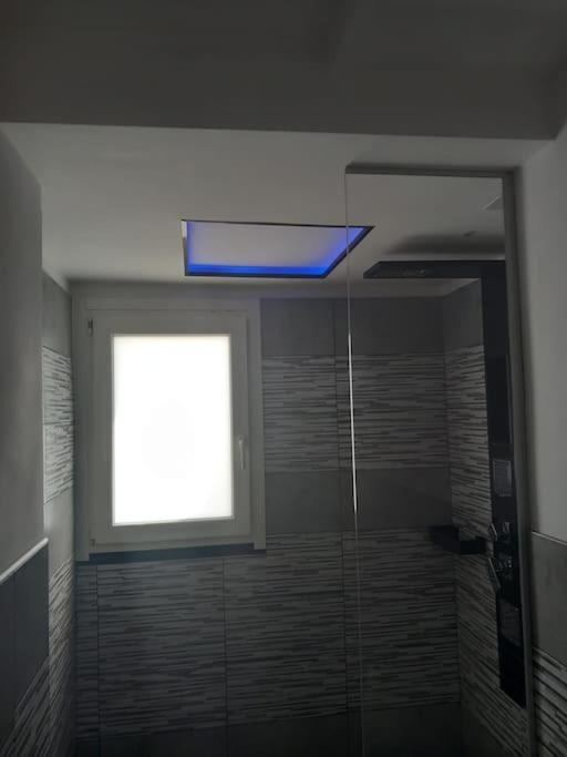 Chromotherapy Flat Монсеррато Экстерьер фото